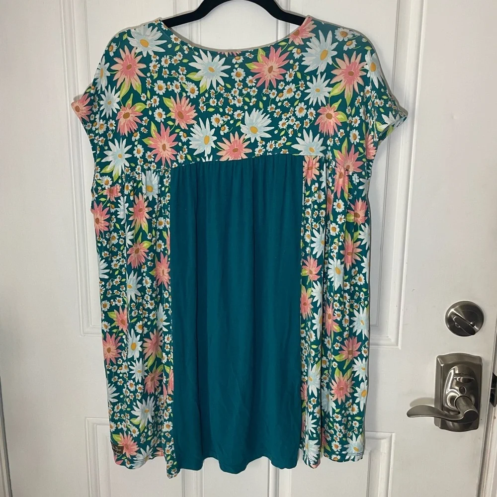 Matilda Jane Women's Floral Teal Top Short Sleeve Lace Detail Sz XL - Picture 3 of 3